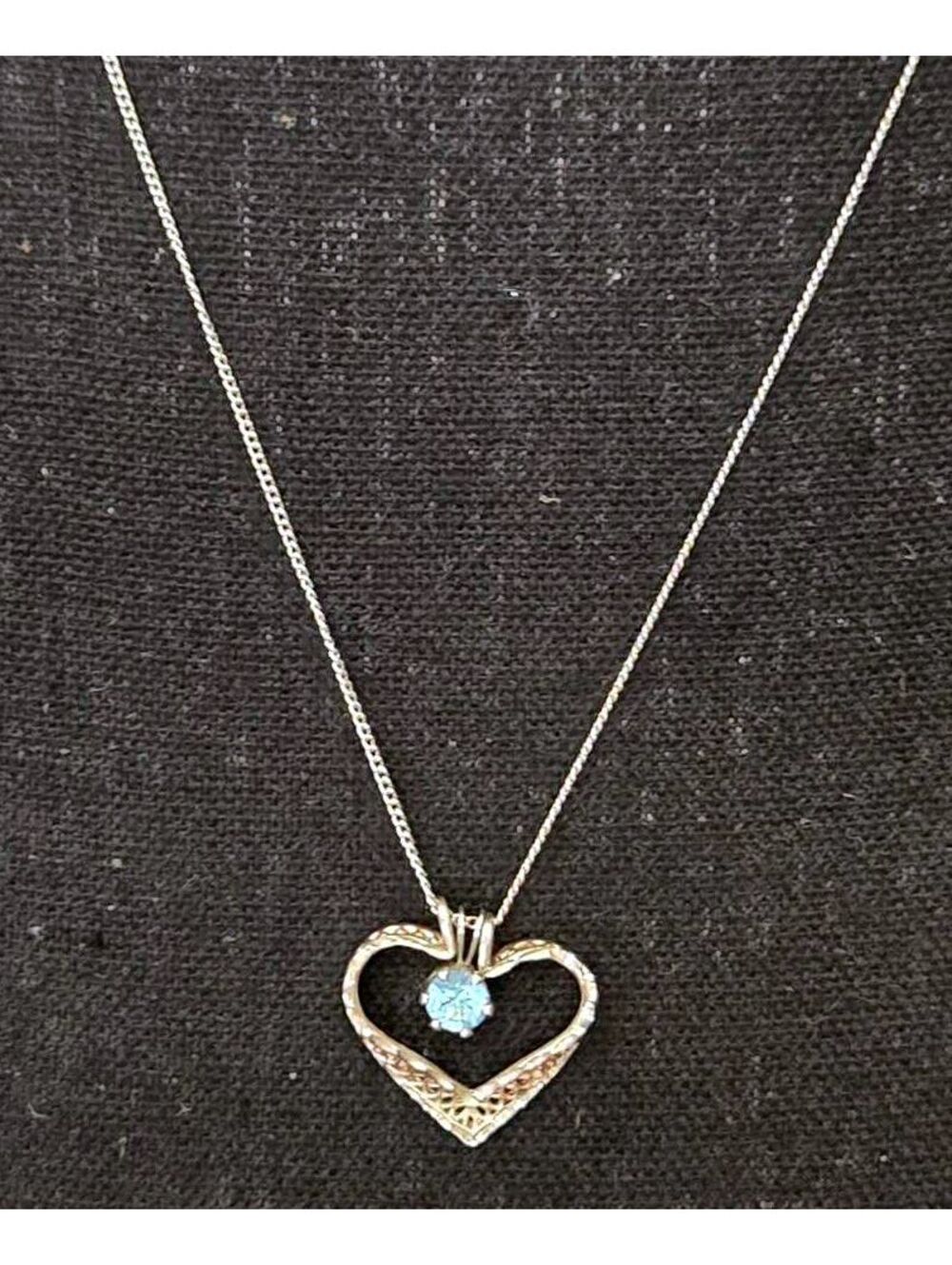 Silver Tone Filigree Heart Necklace with Blue Solitaire Stone untested